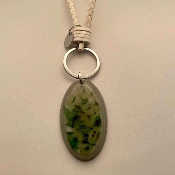 Porte-clés gris-vert