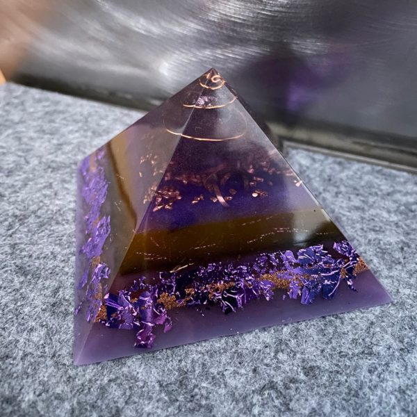 Pyramide spirale violette - base 9.5