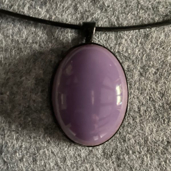 Pendentif violet