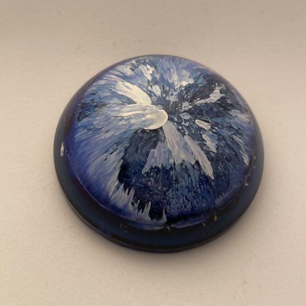 Galet bleu-blanc
