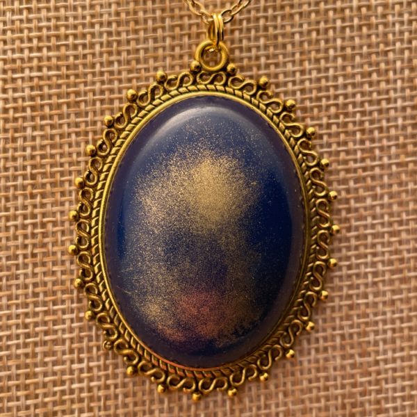 Pendentif bleu doré