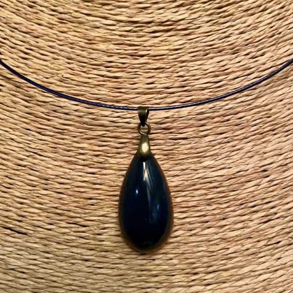 Pendentif bleu foncé