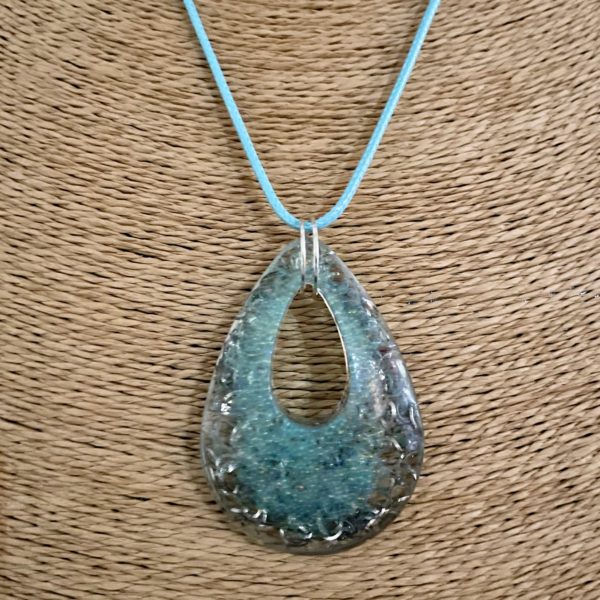 Pendentif goutte turquoise transparent
